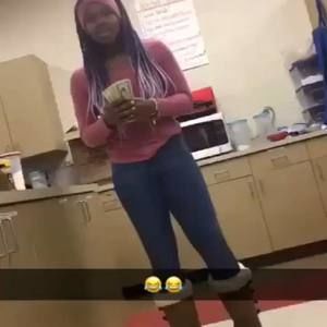 Meet your Posher, Alexus